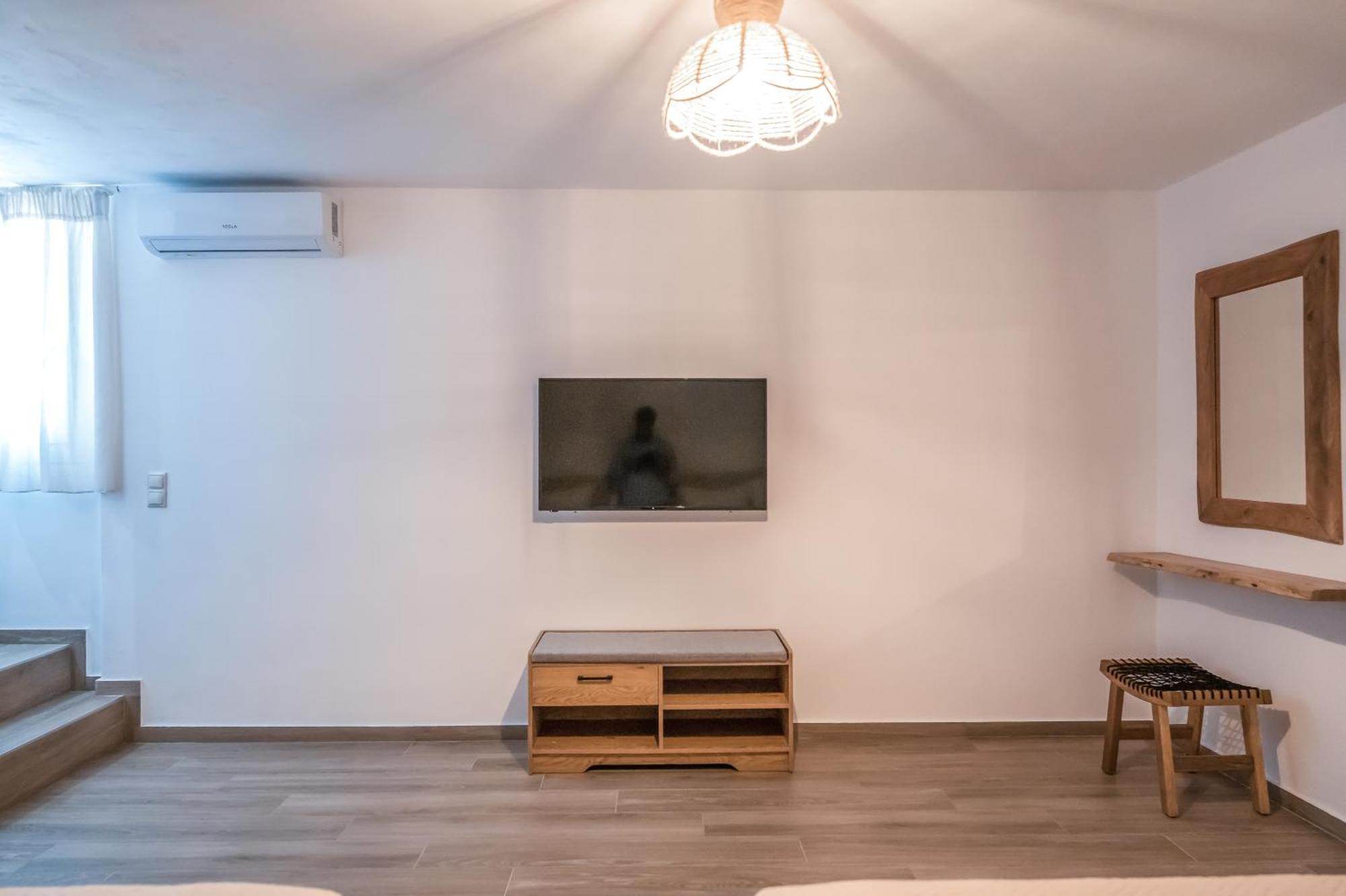 Epithea Suites Kythnos 5 Με Ιδιωτική Πισίνα Eksteriør bilde